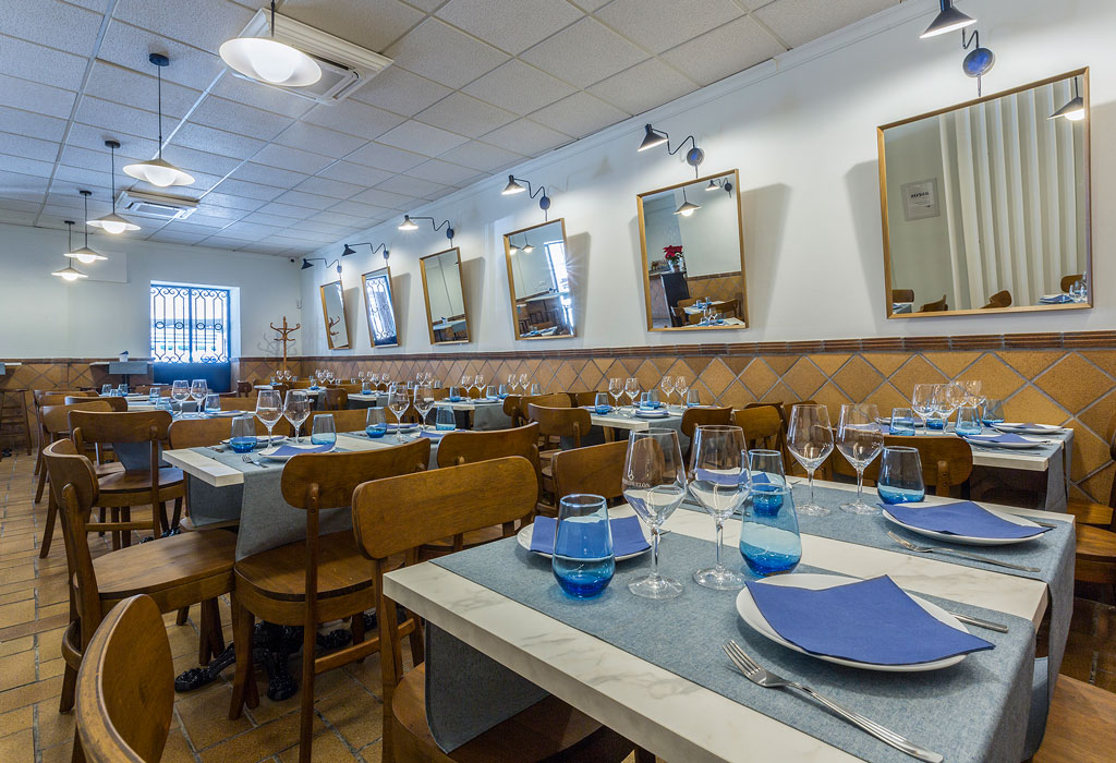 Proyecto Bajo Muelle CÁDIZ | 2025 | Restaurante